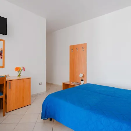 לינה וארוחת בוקר Gioiello Del Mare - Salento Selection 3*